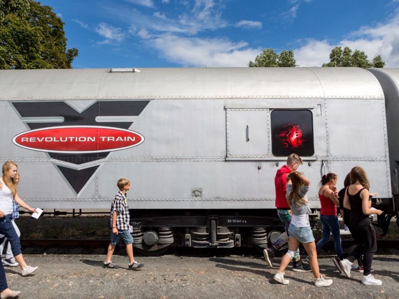 Město se chystá podpořit zastaralý projekt protidrogové prevence  “Revoluční vlak”